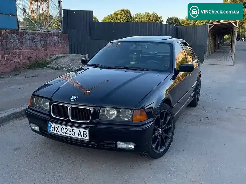 BMW 3 Series 1993, фото з оголошення 1 з 12, VIN WBA27910007039371