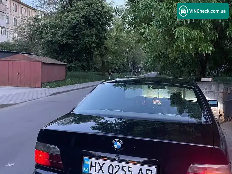 BMW 3 Series 1993, фото з оголошення 2 з 12, VIN WBA27910007039371
