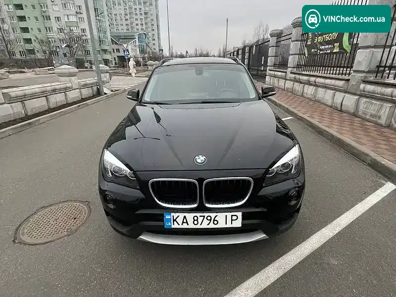 BMW X1 2013, фото з оголошення 1 з 11, VIN WBAVM1C55EVW47606