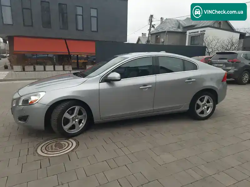 Volvo S60 2012, фото з оголошення 2 з 21, VIN YV1612FS1D2209196