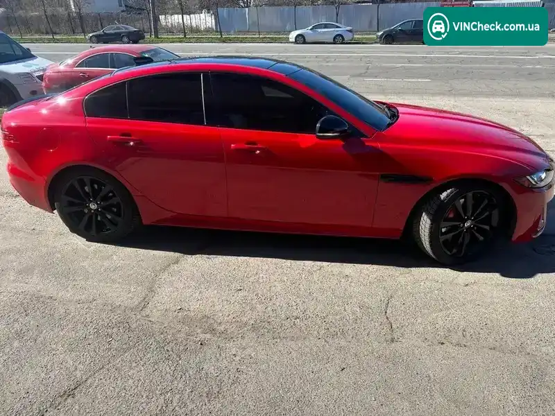 Jaguar XE 2019, фото з оголошення 2 з 14, VIN SAJAT4GX2LCP56021