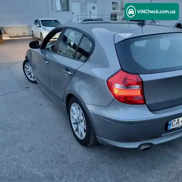 BMW 1 Series 2011, фото з оголошення 1 з 10, VIN WBAUH31010E840928