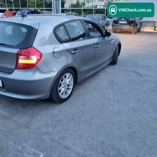 BMW 1 Series 2011, фото з оголошення 2 з 10, VIN WBAUH31010E840928