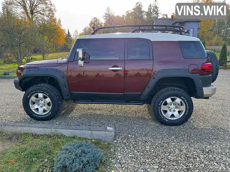 Toyota FJ Cruiser 2010, фото з оголошення 2 з 14, VIN JTEBU4BF2AK092719