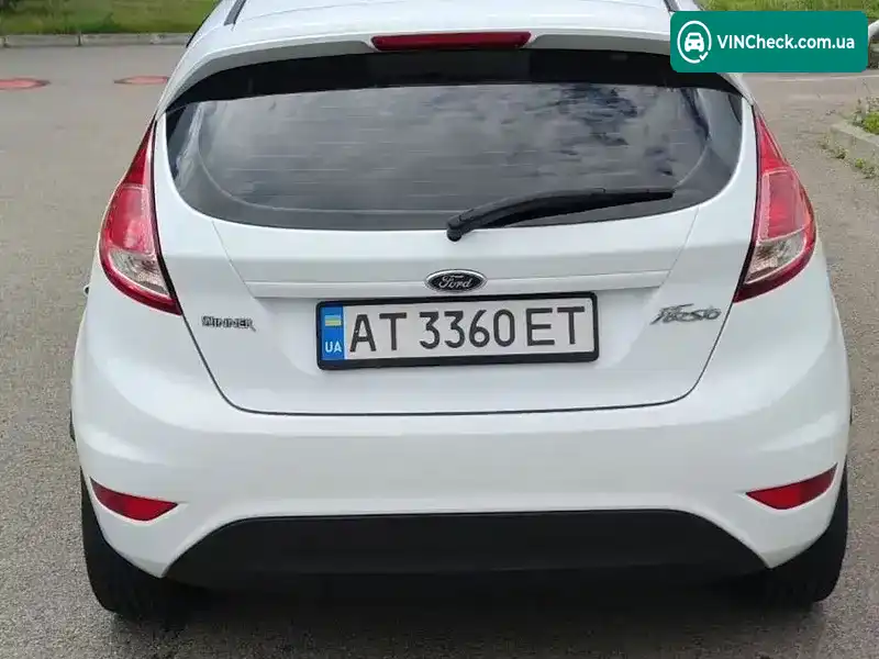 Ford Fiesta 2015, фото з оголошення 2 з 10, VIN WF0DXXGAKDFE35648