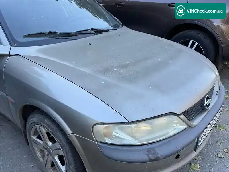 Opel Vectra 1997, фото з оголошення 1 з 8, VIN W0L0JBF19W1030493