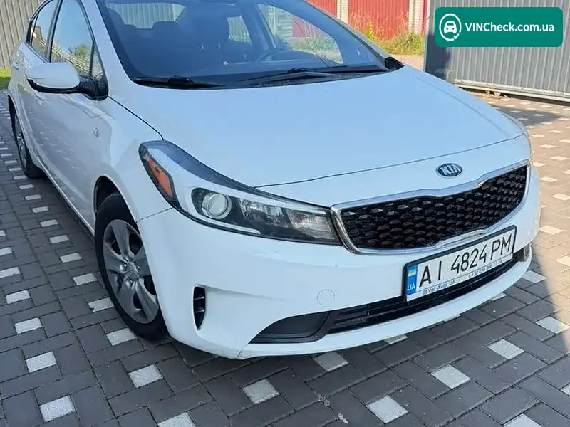 Kia Forte 2017, фото з оголошення 2 з 10, VIN 3KPFK4A73JE220054