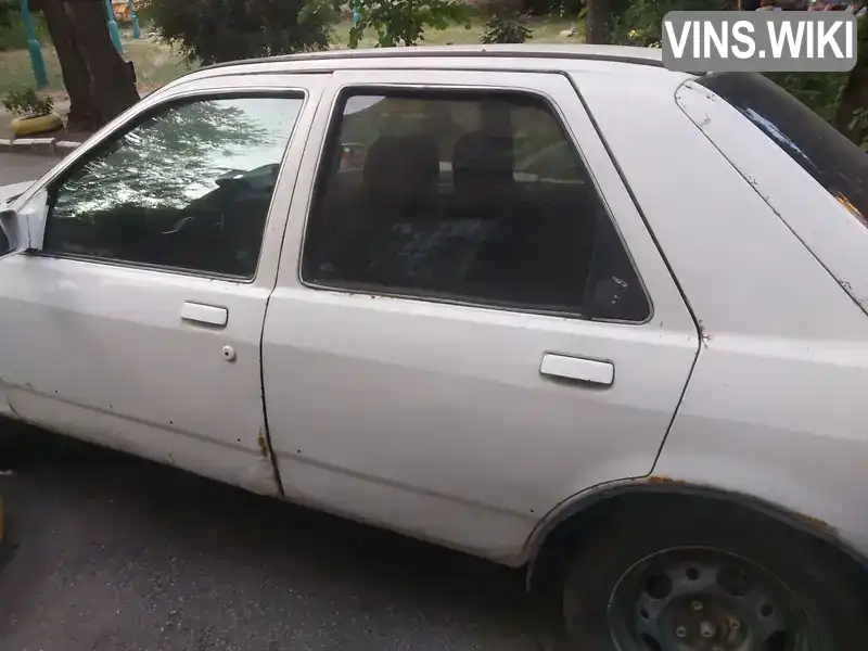 Ford Sierra 1988, фото з оголошення 2 з 10, VIN WF0FXXGBBFJP89885