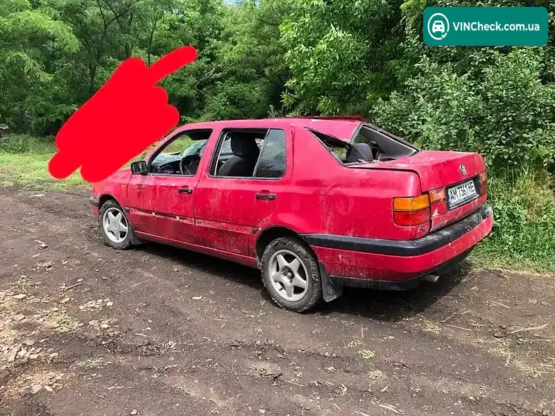 Volkswagen Vento 1993, фото з оголошення 2 з 7, VIN WVWZZZ1HZPW179956