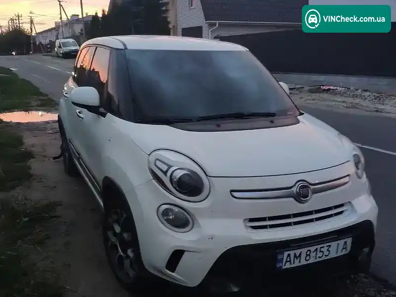 Fiat 500L 2013, фото з оголошення 2 з 20, VIN ZFBCFADH6EZ008918