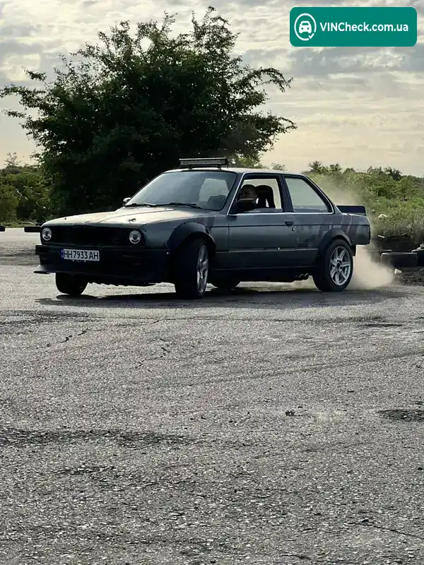 BMW 3 Series 1989, фото з оголошення 1 з 7, VIN WBAAB11010AA00246