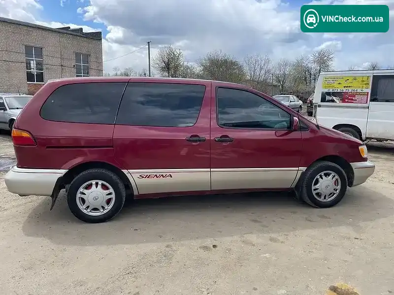Toyota Sienna 2000, фото з оголошення 2 з 10, VIN 4T3GF19C7YU210375