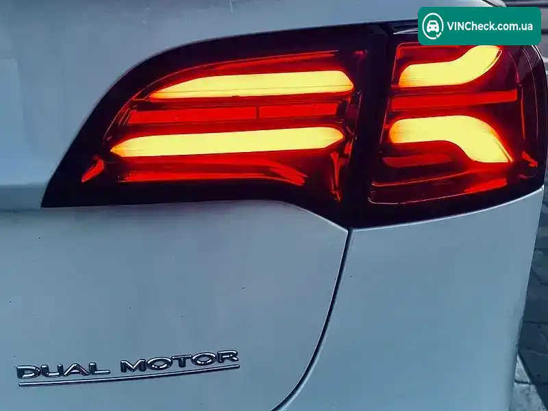 Tesla Model 3 2021, фото з оголошення 2 з 20, VIN 5YJ3E1EC7MF001208
