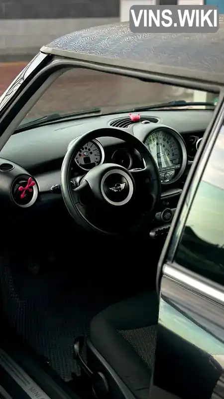 MINI Hatch 2009, фото з оголошення 2 з 21, VIN WMWME31010TX25895