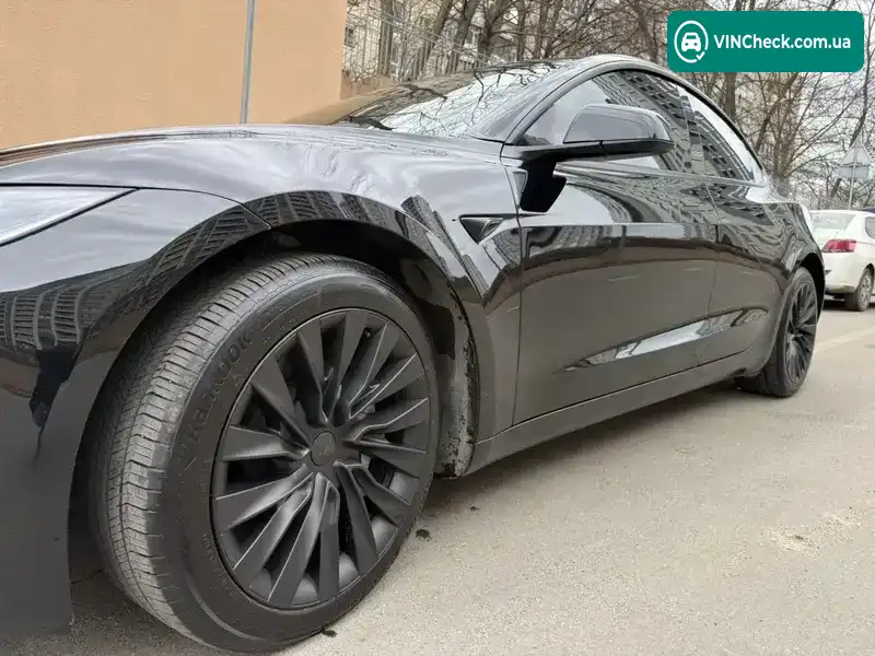 Tesla Model 3 2025, фото з оголошення 2 з 21, VIN 5YJ3E1EB5SF950342
