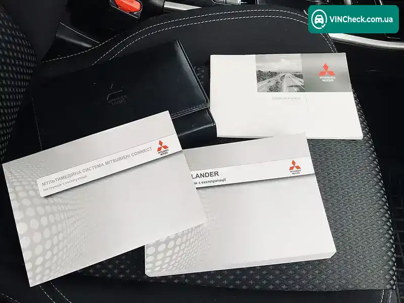 Mitsubishi Outlander 2019, фото з оголошення 1 з 20, VIN JMBXTGF2WKZ000151