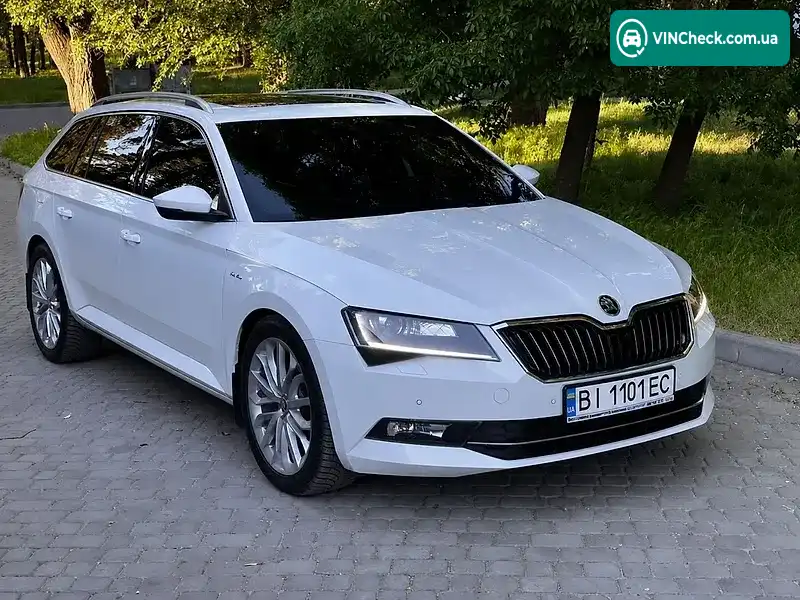 Skoda Superb 2019, фото з оголошення 2 з 20, VIN TMBLJ7NP5K7063808