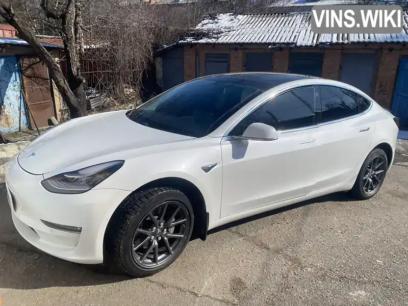 Tesla Model 3 2020, фото з оголошення 2 з 21, VIN 5YJ3E1EA5LF615204