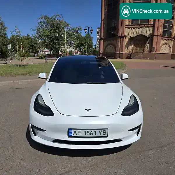 Tesla Model 3 2020, фото з оголошення 2 з 15, VIN 5YJ3E1EA5LF717733