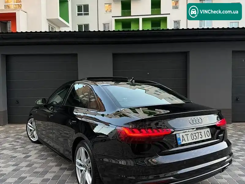 Audi A4 2022, фото з оголошення 2 з 14, VIN WAUEAAF48NN008910