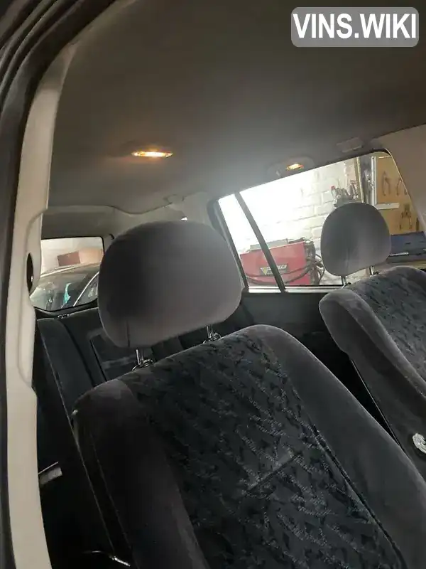 Opel Zafira 2001, фото з оголошення 2 з 8, VIN W0L0TGF7512197168