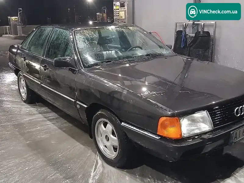 Audi 100 1987, фото з оголошення 2 з 20, VIN WAUZZZ44ZHN128243