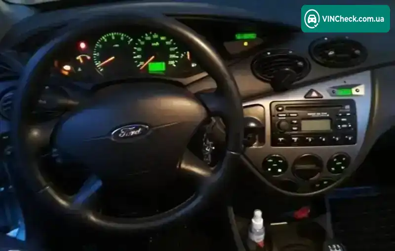 Ford Focus 2004, фото з оголошення 1 з 10, VIN WF04XXWPD45J69125
