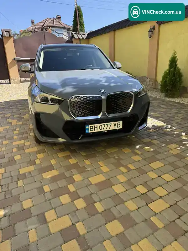 BMW iX1 2023, фото з оголошення 1 з 20, VIN LBV51FX06RM742398