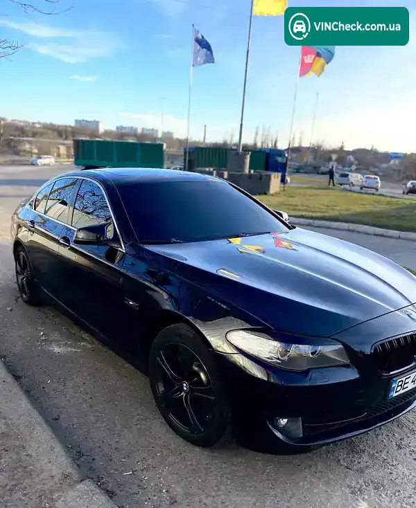 BMW 5 Series 2011, фото з оголошення 1 з 8, VIN WBAFR1C56BC745363