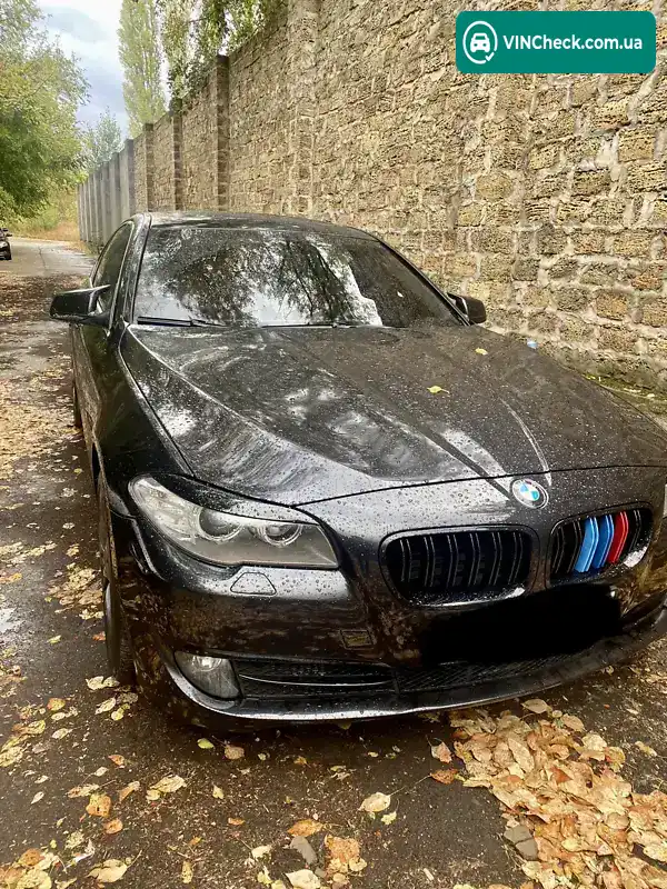 BMW 5 Series 2011, фото з оголошення 2 з 8, VIN WBAFR1C56BC745363