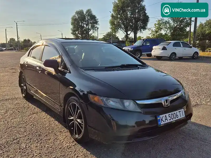 Honda Civic 2006, фото з оголошення 2 з 10, VIN 1HGFA16856L073223
