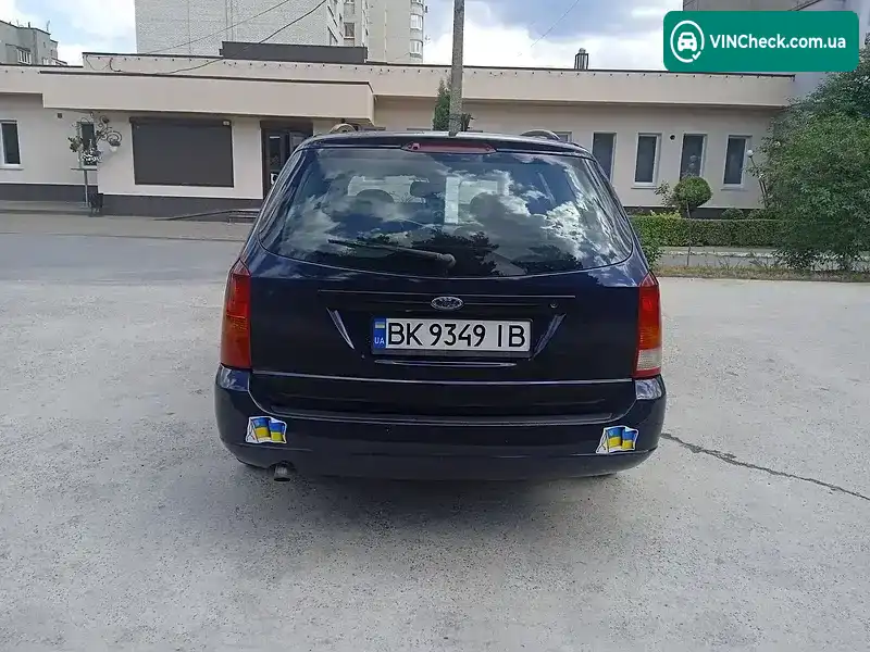 Ford Focus 2001, фото з оголошення 2 з 20, VIN WF0NXXGCDNYY15947