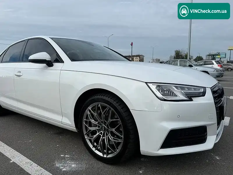 Audi A4 2017, фото з оголошення 2 з 15, VIN WAUANAF42HN066101