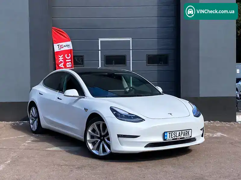 Tesla Model 3 2019, фото з оголошення 2 з 21, VIN 5YJ3E7EB1KF458071