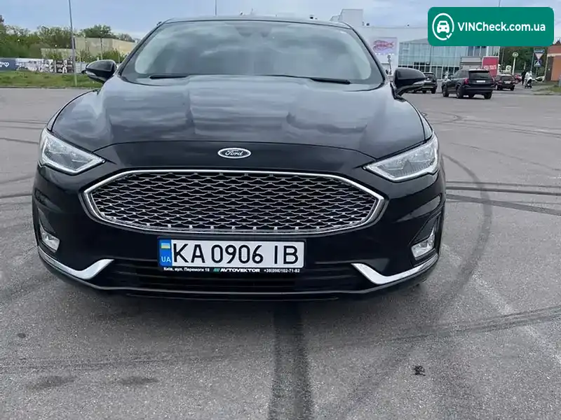Ford Fusion 2019, фото з оголошення 2 з 21, VIN 3FA6P0RU1KR155810