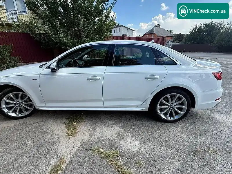 Audi A4 2019, фото з оголошення 1 з 20, VIN WAUDNAF48KN020566