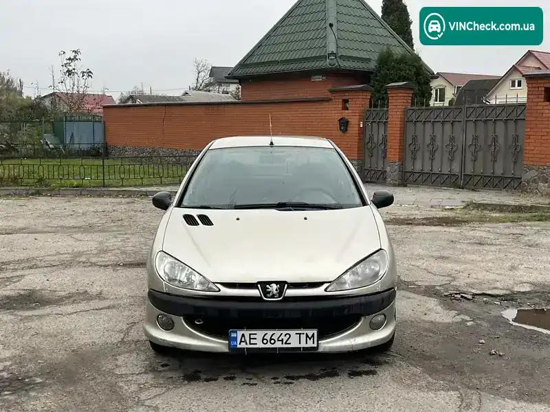 Peugeot 206 2007, фото з оголошення 2 з 20, VIN VF32BKFWA72776466