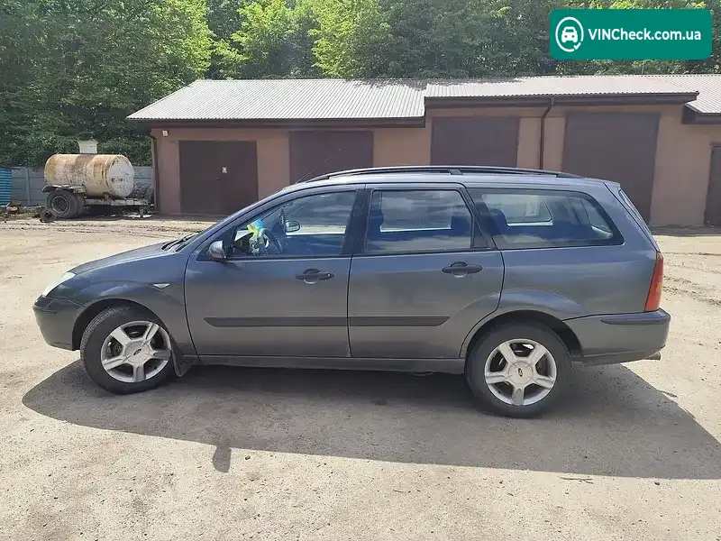 Ford Focus 2003, фото з оголошення 2 з 9, VIN WF0NXXGCDN3K12818