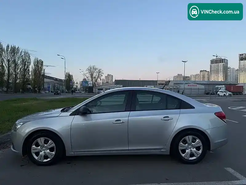 Chevrolet Cruze 2012, фото з оголошення 2 з 8, VIN 1G1PA5SG1D7126537