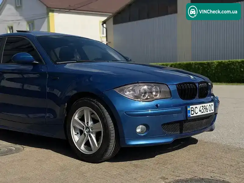 BMW 1 Series 2005, фото з оголошення 2 з 18, VIN WBAUF31090PR42410