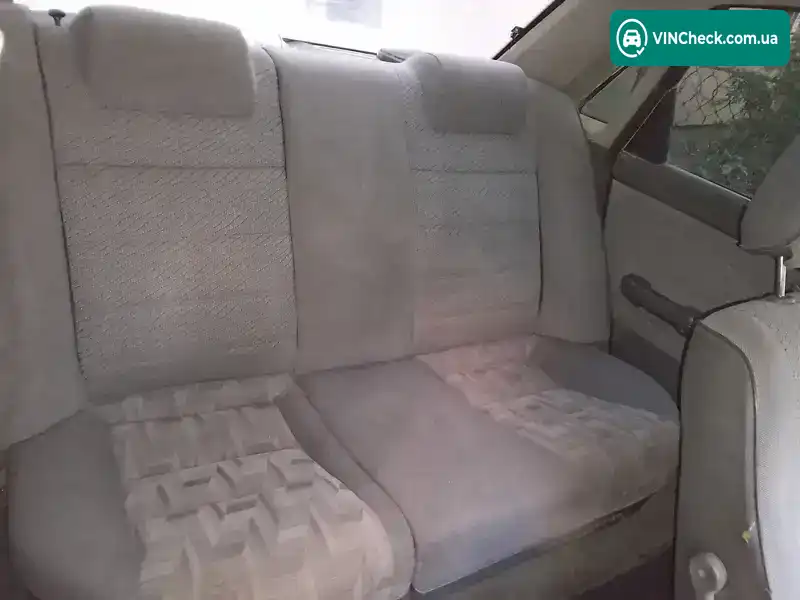 Mazda Capella 1989, фото з оголошення 2 з 16, VIN JMZ000000KP202565