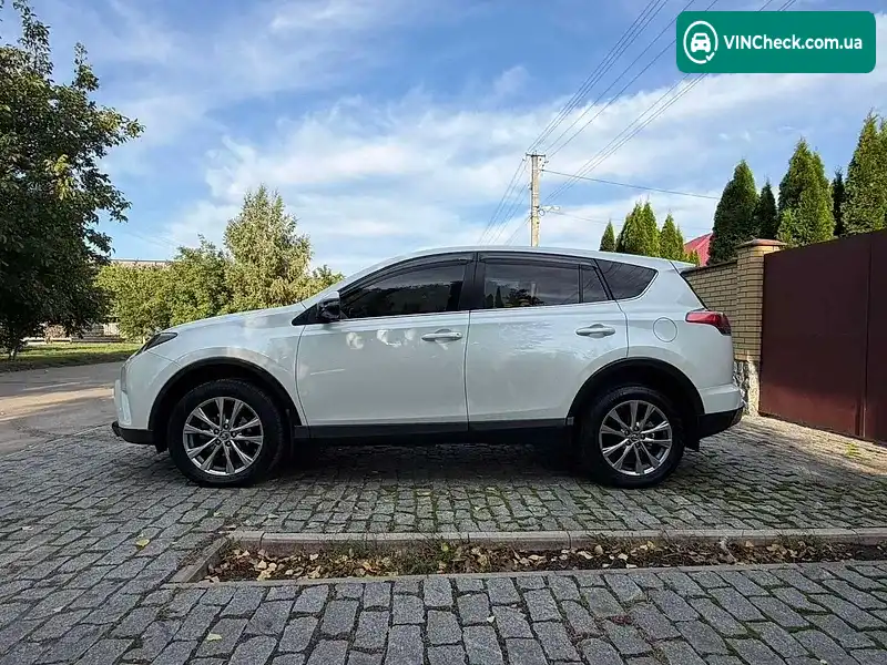 Toyota RAV4 2016, фото з оголошення 2 з 8, VIN JTMDBREV90D084834