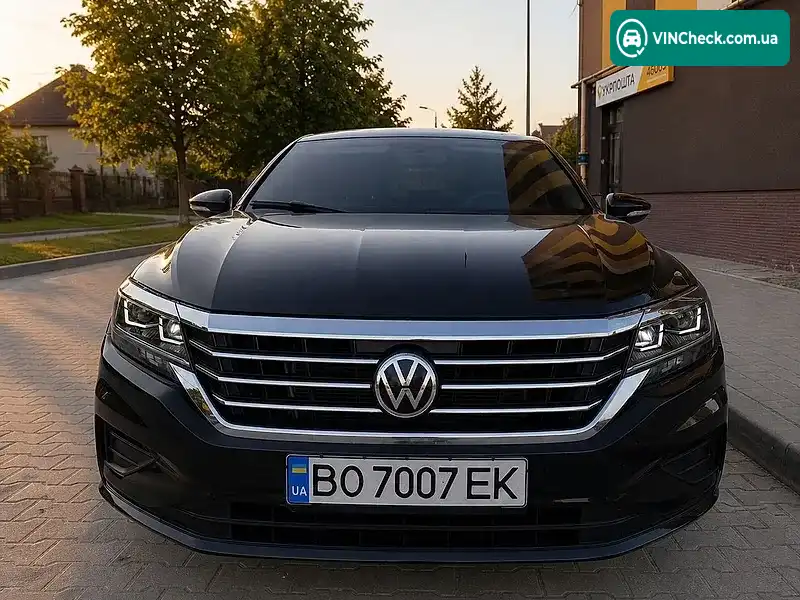 Volkswagen Passat 2019, фото з оголошення 1 з 10, VIN 1VWAA7A38LC008625