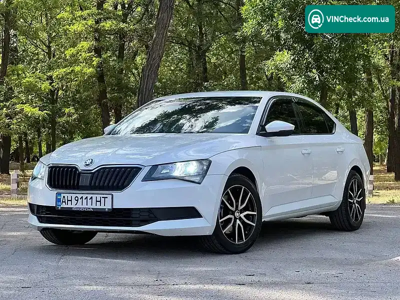 Skoda Superb 2015, фото з оголошення 1 з 21, VIN TMBAG7NP1G7010309