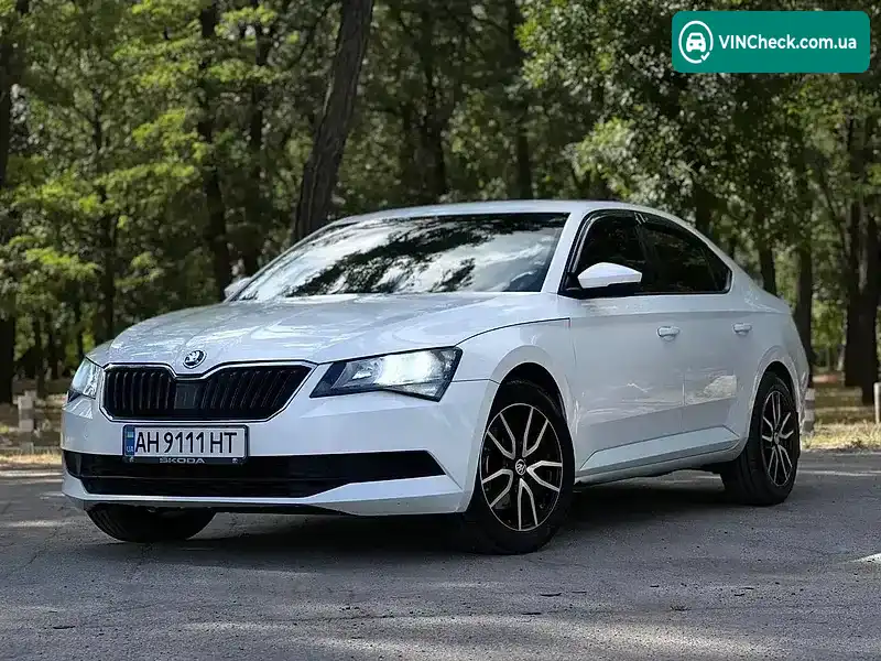 Skoda Superb 2015, фото з оголошення 2 з 21, VIN TMBAG7NP1G7010309