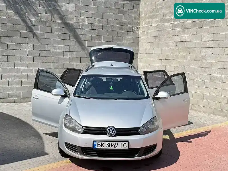 Volkswagen Golf 2010, фото з оголошення 2 з 20, VIN WVWZZZ1KZAM668188