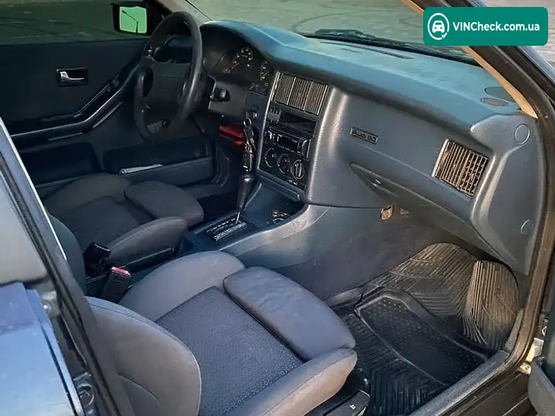 Audi 80 1992, фото з оголошення 2 з 12, VIN WAUZZZ8AZNA010011