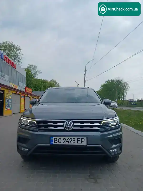 Volkswagen Tiguan 2018, фото з оголошення 1 з 17, VIN 3VV2B7AX6JM204745