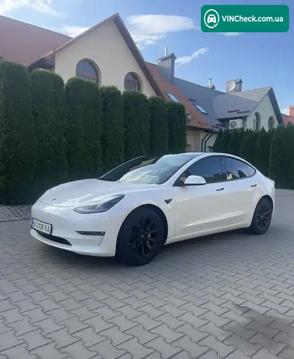 Tesla Model 3 2021, фото з оголошення 2 з 16, VIN 5YJ3E1EB3MF045116
