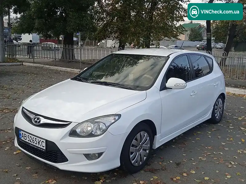 Hyundai i30 2011, фото з оголошення 2 з 20, VIN TMADC51CABJ193503